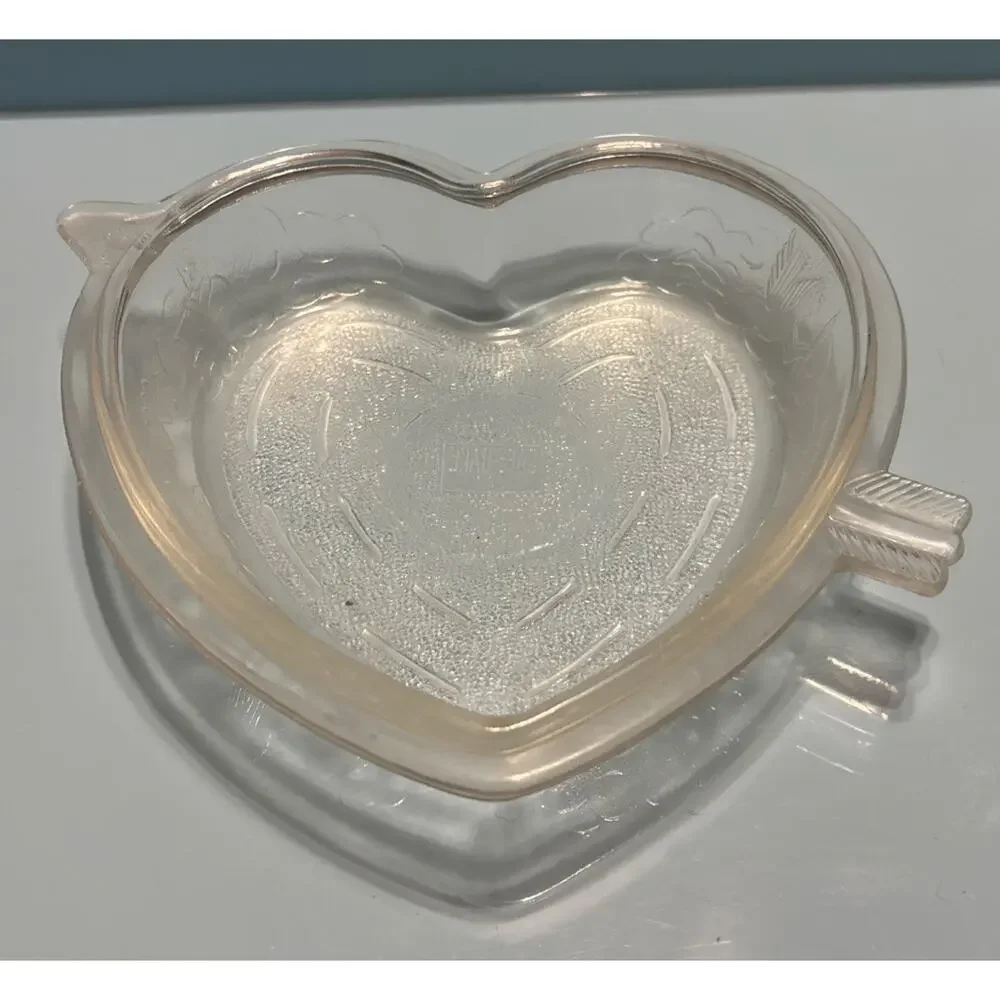 Vintage Safe Bake Heart Shape Glass PIE Dish Cupid Arrow Valentines 8” X 7” Dia.